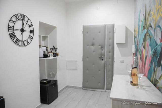 Apartment Dominique Bari Bagian luar foto